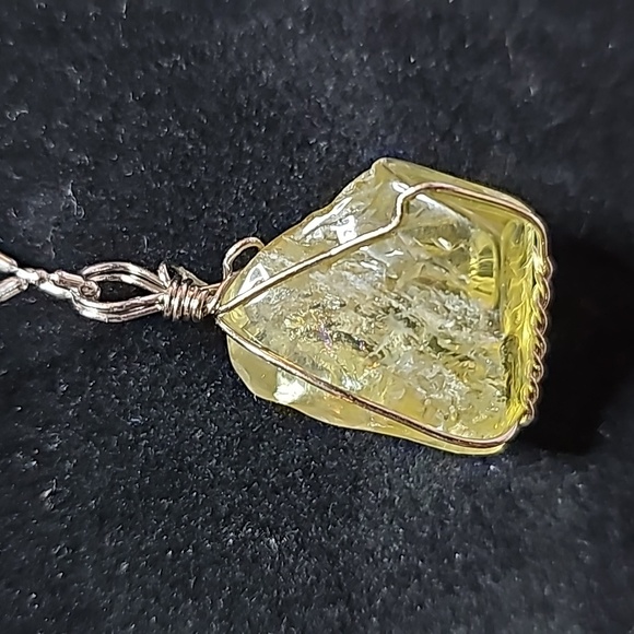 Lemon Quartz Necklace - Picture 3 of 5